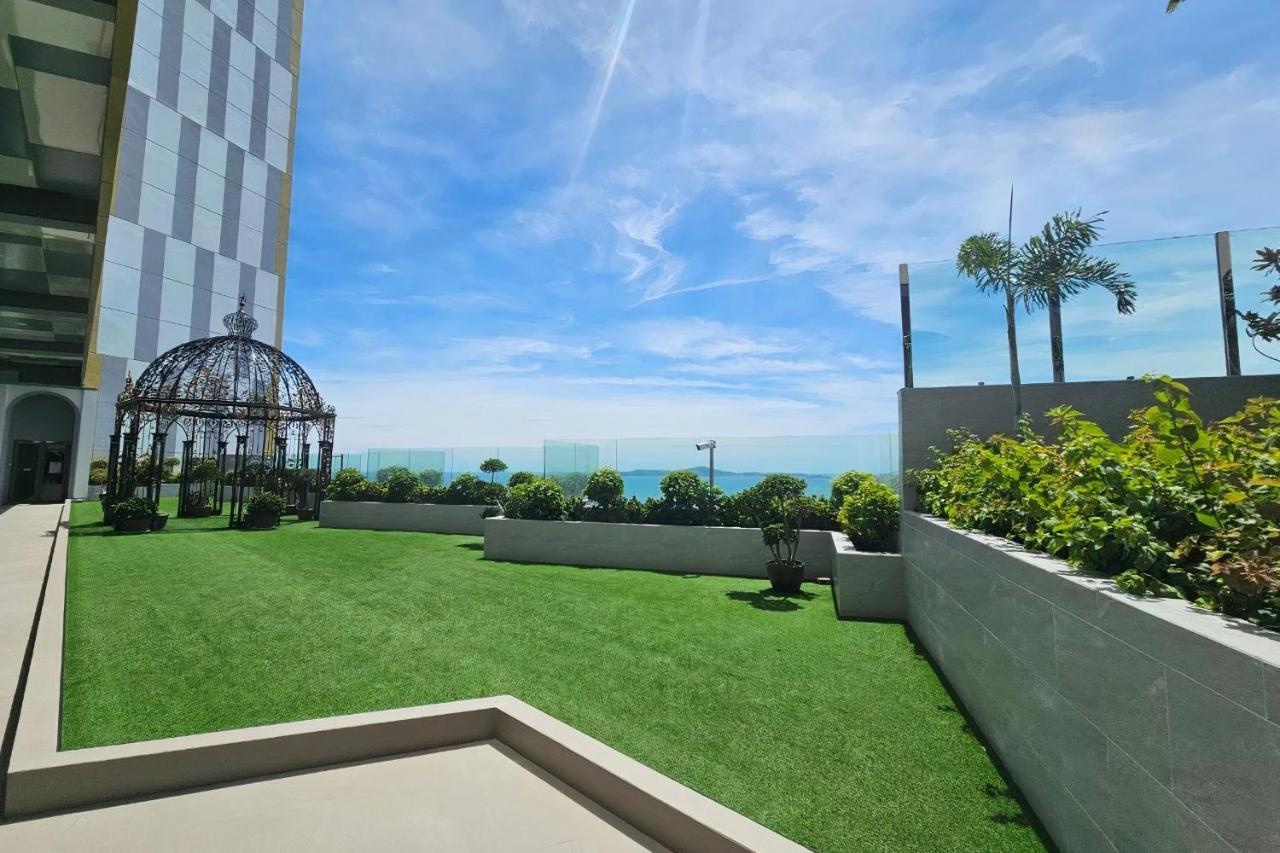 Luxury Sea View Room Beach Front Luxury Jomtien Beach Buitenkant foto