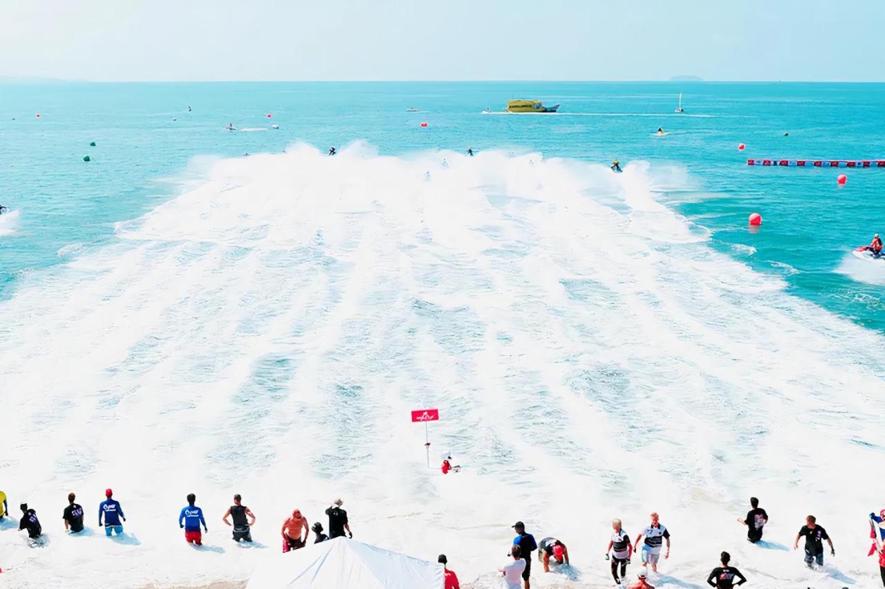 Luxury Sea View Room Beach Front Luxury Jomtien Beach Buitenkant foto