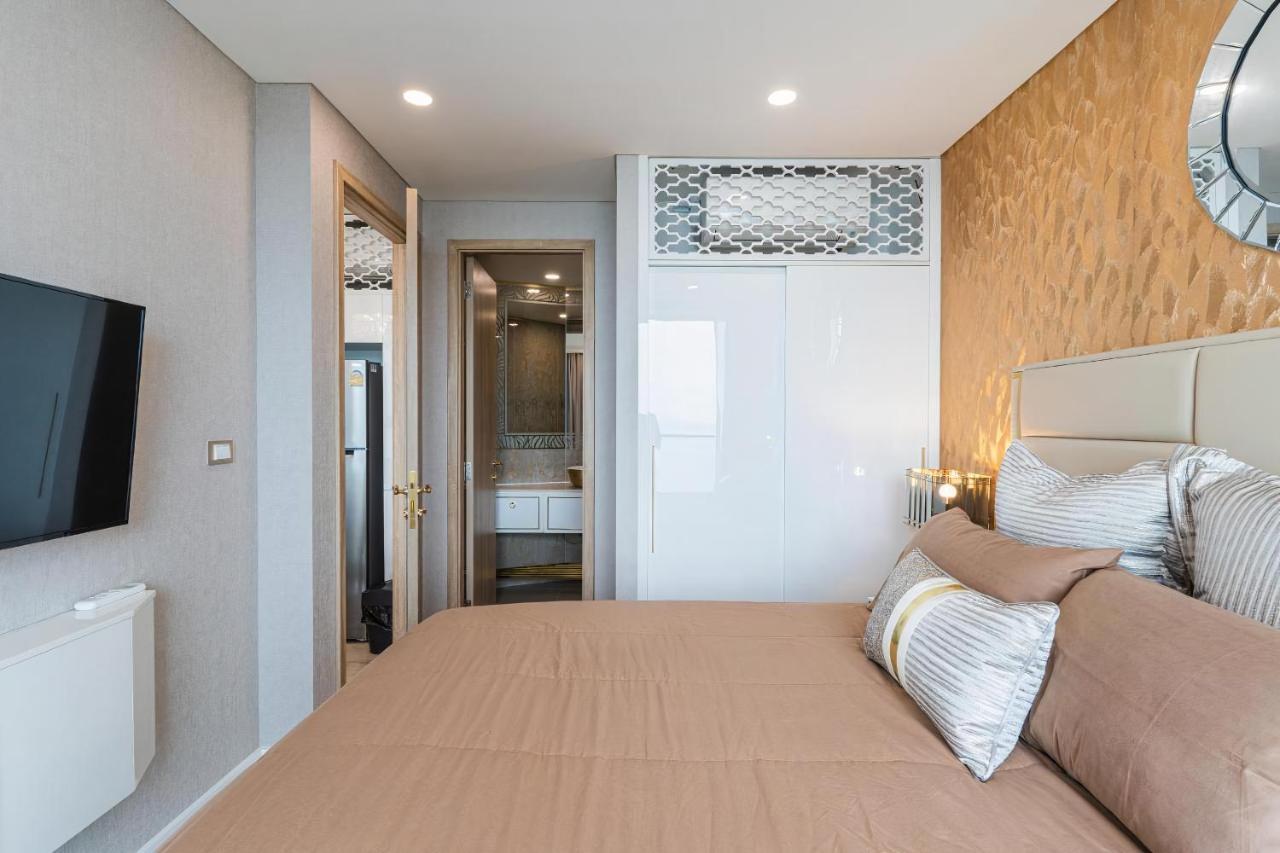 Luxury Sea View Room Beach Front Luxury Jomtien Beach Buitenkant foto