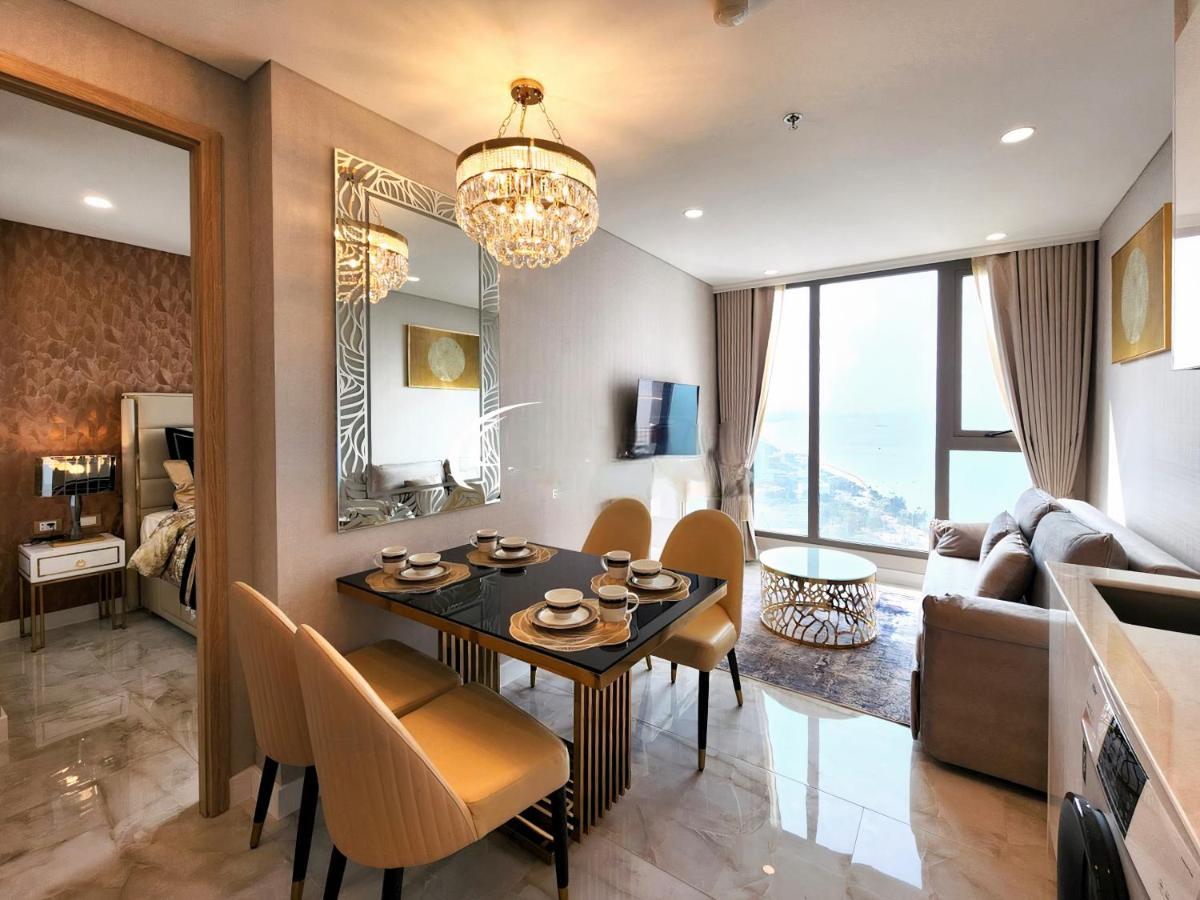 Luxury Sea View Room Beach Front Luxury Jomtien Beach Buitenkant foto