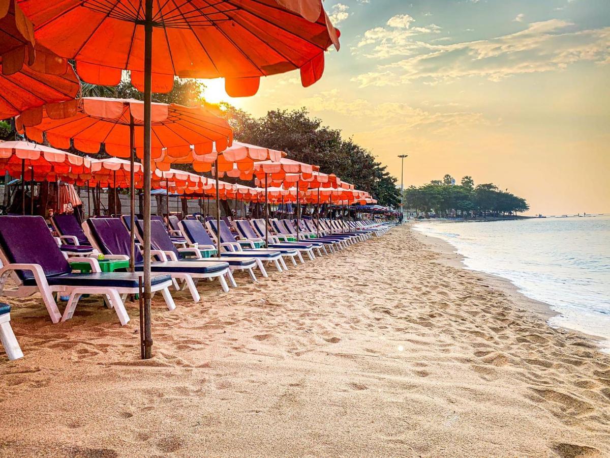 Luxury Sea View Room Beach Front Luxury Jomtien Beach Buitenkant foto